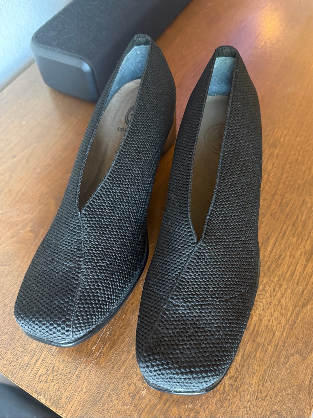 ππΌNWTππΌ Womenβs Charleston Shoe Co. Black Slip On Size:7